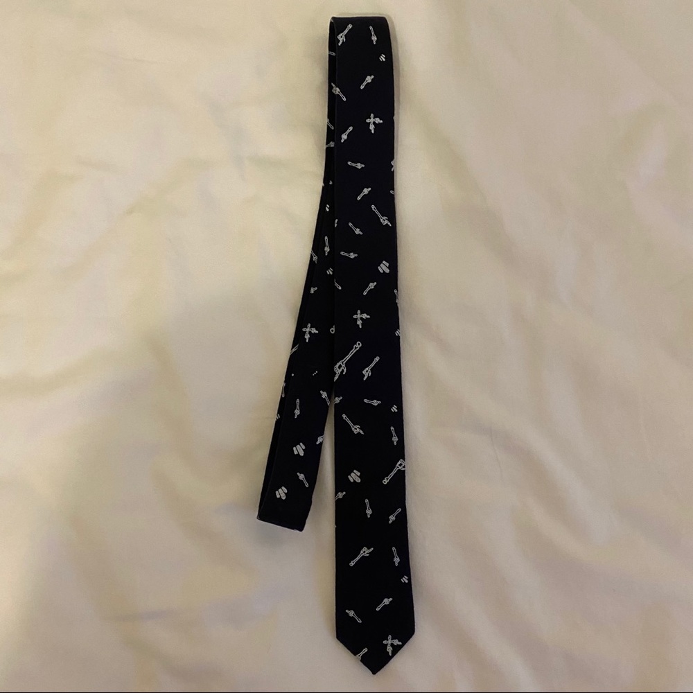 Skinny tie